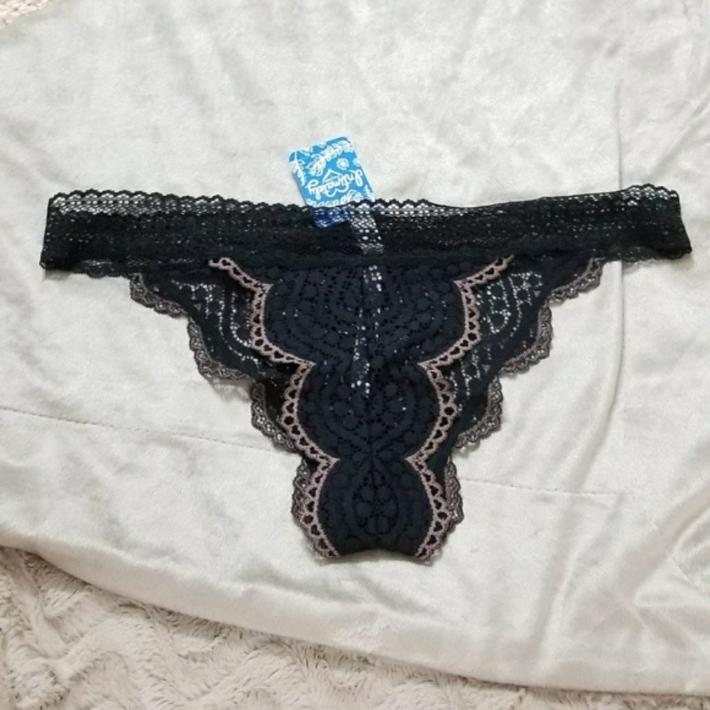 🍒NWT🍒 FREE PEOPLE LACE SCALLOPED PANTY - Picture 4 of 7